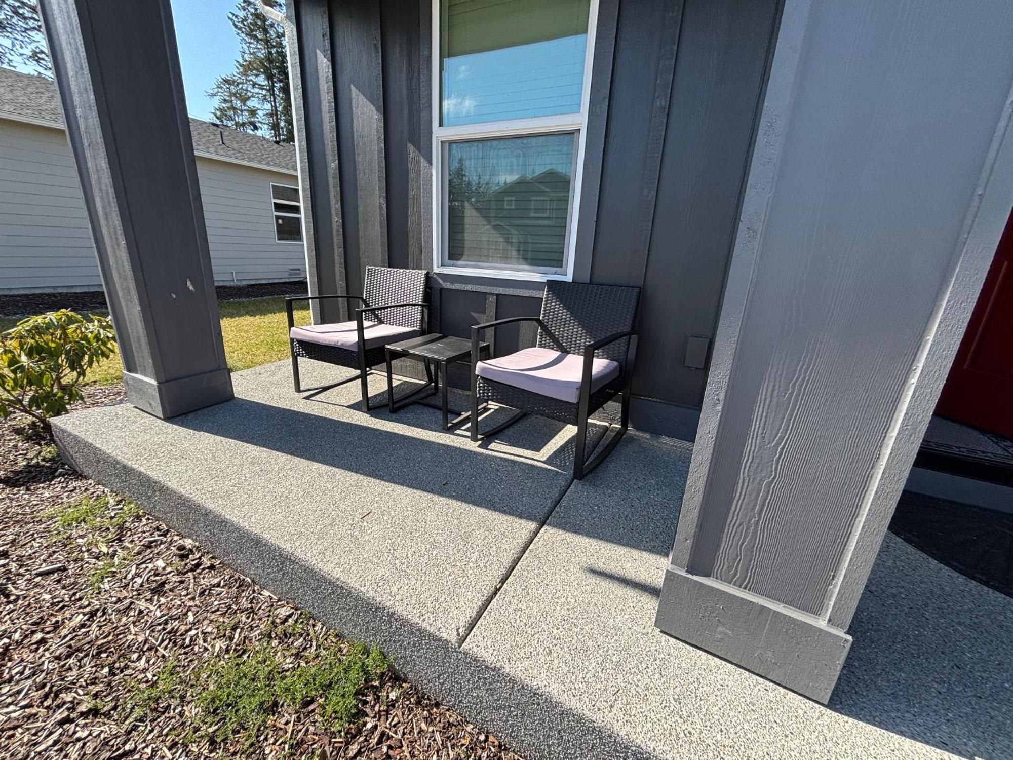 Beautiful And Amazing Community Villa Graham Exterior photo
